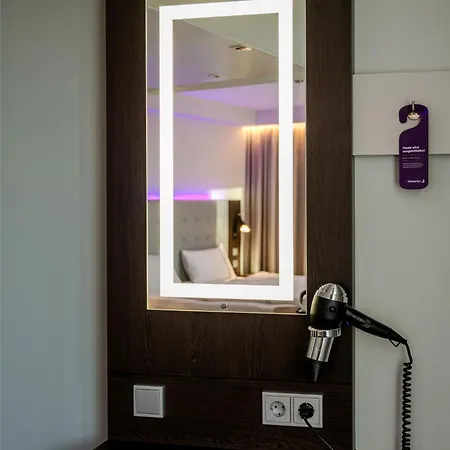 Premier Inn Berlin Kurfuerstendamm Hotel