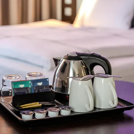 Hotell Premier Inn Berlin Kurfuerstendamm 3*